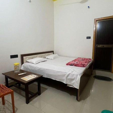 Veda Palace, 900 Meter Distancce From Temple Ayodhya Eksteriør bilde